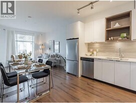 5355 Lane St in Burnaby, BC - Building Photo