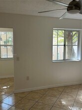 2433 Centergate Dr in Miramar, FL - Building Photo - Building Photo