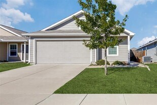 742 Trestle Dr in Princeton, TX - Building Photo