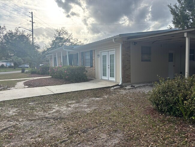 1214 NE 31st Ave in Gainesville, FL - Building Photo - Building Photo