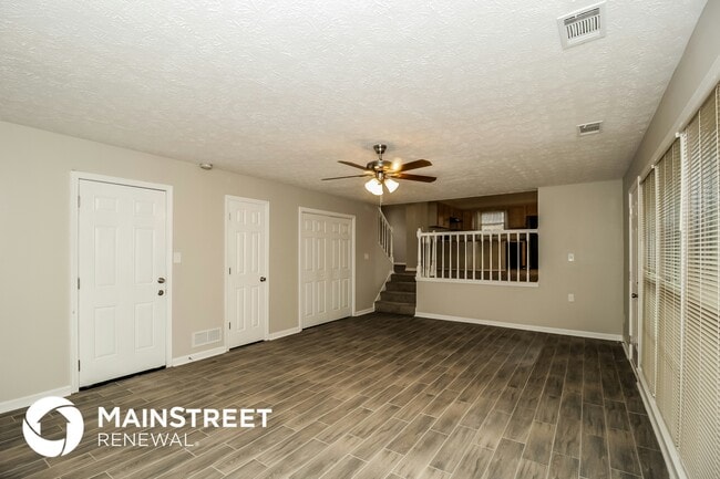 2079 Winsburg Dr in Kennesaw, GA - Foto de edificio - Building Photo