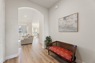 233 Observation Dr W in Aledo, TX - Foto de edificio - Building Photo