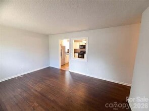 120 Sunset Ln in Bessemer City, NC - Building Photo - Building Photo