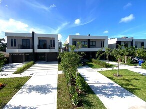 313 SW 10th St in Fort Lauderdale, FL - Building Photo - Building Photo