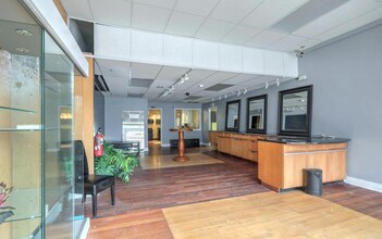 23-25 E King St in York, PA - Building Photo - Building Photo