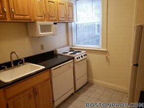 100 Queensberry St in Boston, MA - Building Photo - Building Photo