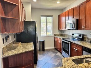 12600 SW 50th Ct in Miramar, FL - Building Photo - Building Photo