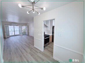 250 N Cordova St in Burbank, CA - Building Photo - Building Photo