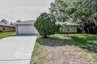 469 Dorchester St, Unit 614 in Port Charlotte, FL - Building Photo