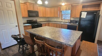 290 Old Taylor Rd in Jeffersonville, NY - Building Photo - Building Photo