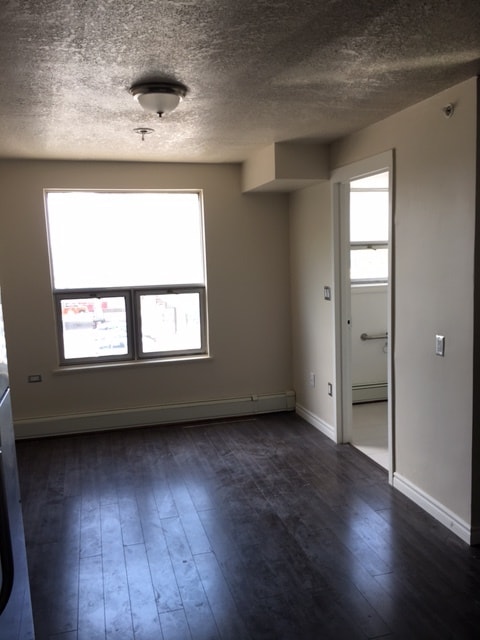 property at 570-570 King St W