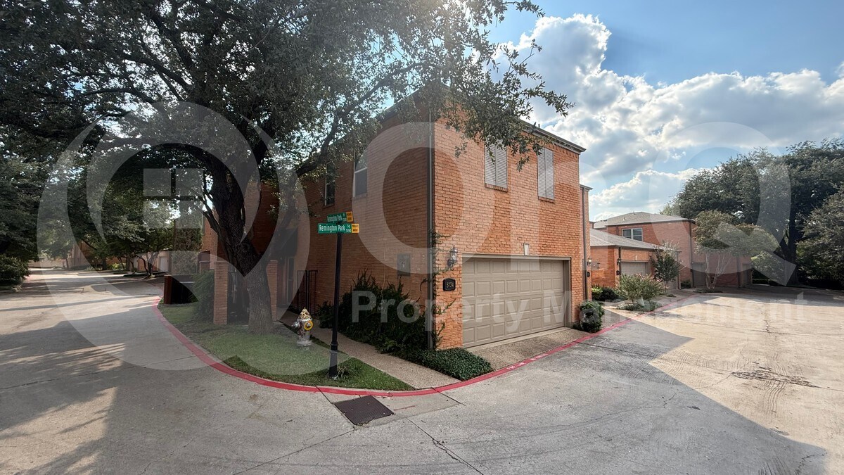 5734 Remington Park Square in Dallas, TX - Building Photo