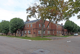 Vernier Terrace Apartments in Grosse Pointe Woods, MI - Foto de edificio - Building Photo