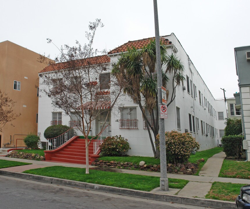 607 N Spaulding Ave in Los Angeles, CA - Foto de edificio