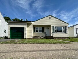 311 Hartford Pl in Utica, NY - Building Photo