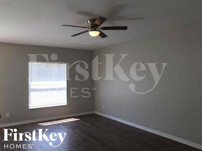 2701 Yamada Ln in North Port, FL - Building Photo - Building Photo