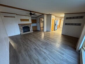 W2506 Woodland Rd in Iron Ridge, WI - Foto de edificio - Building Photo