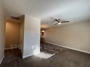 700 N Main St in Washington, UT - Foto de edificio - Building Photo