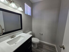 219 Rusty Plank Ave in Las Vegas, NV - Building Photo - Building Photo