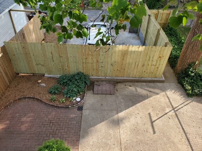 4938 Tholozan Ave, Unit A - 2nd Floor in St. Louis, MO - Building Photo - Building Photo