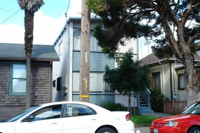 1109 Dartmouth St in Albany, CA - Building Photo - Building Photo