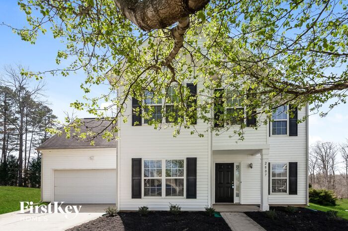 2807 Cougar Hill Ct in Charlotte, NC - Building Photo