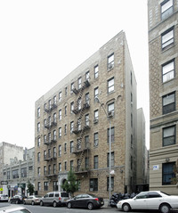 560-562 W 174th St in New York, NY - Foto de edificio - Building Photo