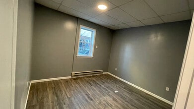 1628 Wolf St, Unit #1 in Philadelphia, PA - Building Photo - Building Photo