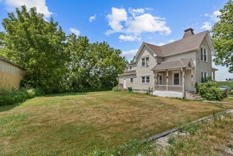 19025 E County Line Rd in Maple Park, IL - Building Photo - Building Photo