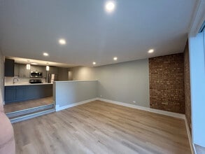 1214 N La Salle Dr, Unit D4 in Chicago, IL - Building Photo - Building Photo