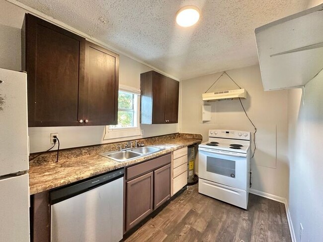 4229 Old Chandler Rd in Tyler, TX - Building Photo - Building Photo