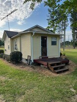 1122 Ty Ty-Sparks Rd in Tifton, GA - Building Photo