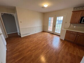 2106 N Loy St in Sherman, TX - Building Photo - Building Photo