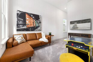 158 E South St in Fayetteville, AR - Building Photo