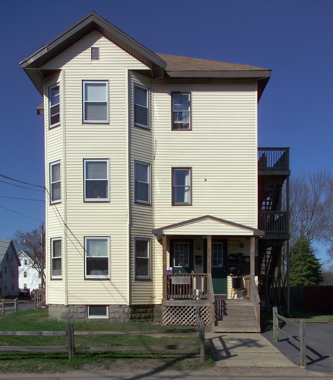 578-580 Bay St in Taunton, MA - Building Photo - Building Photo