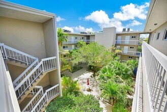 7740 Camino Real in Miami, FL - Building Photo - Building Photo