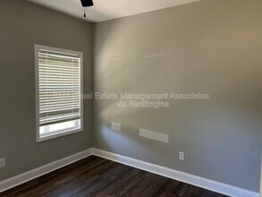 202 Autumn Ridge Dr in Griffin, GA - Building Photo - Building Photo