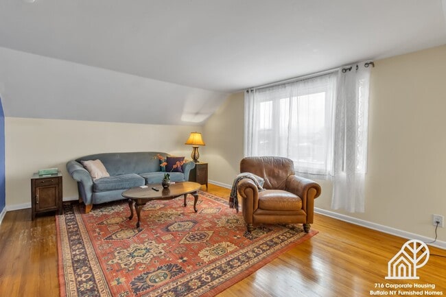 28 Poinciana Pkwy, Unit 1