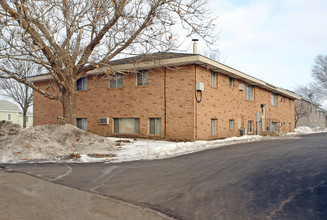 609 Market St S in Shakopee, MN - Building Photo - Building Photo