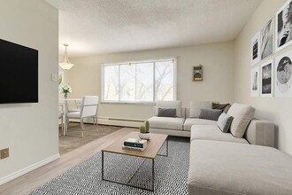 Nine and Five Apartments in Edmonton, AB - Building Photo - Building Photo