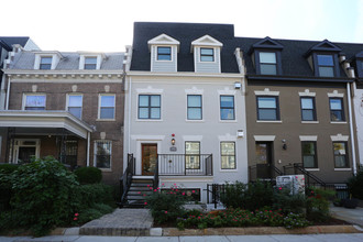 1476 Harvard St NW in Washington, DC - Building Photo - Building Photo