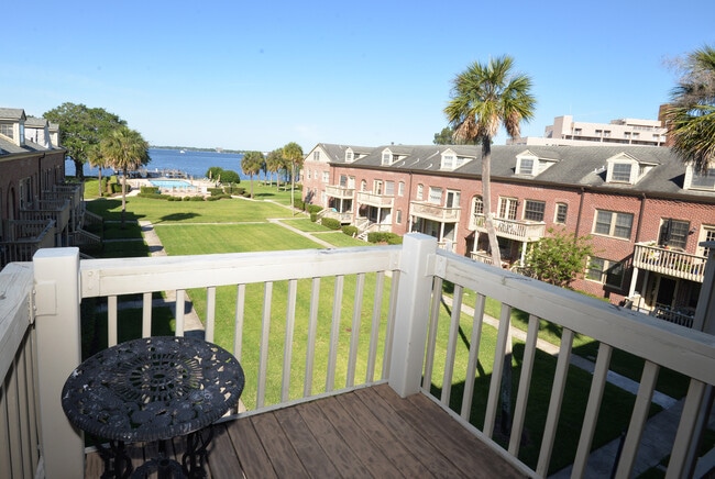 property at 1526 Palm Ave