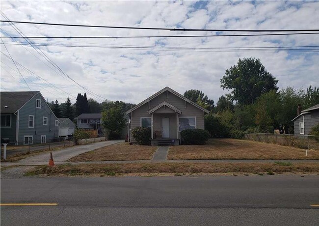 property at 9133 8th Ave S