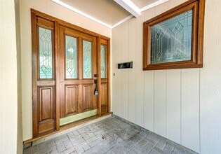 1610 Richvale Ln in Houston, TX - Foto de edificio - Building Photo