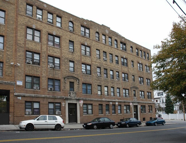 267-269 Hawthorne Ave in Yonkers, NY - Foto de edificio - Building Photo