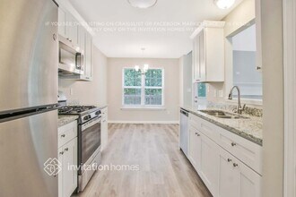 5726 Graceland Dr SW in Powder Springs, GA - Building Photo - Building Photo