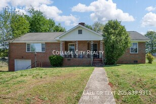 1213 16th Ave E in Tuscaloosa, AL - Building Photo