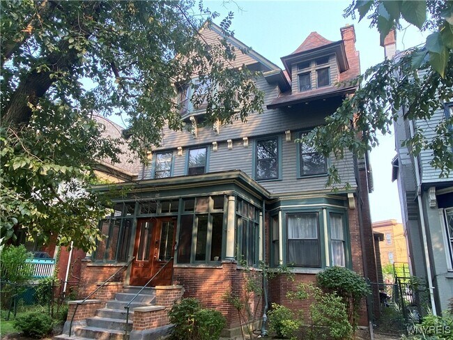property at 115 Bidwell Pkwy