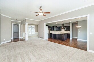 6401 Cobble Creek Dr in Columbia, MO - Building Photo - Building Photo