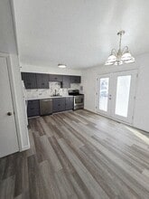 608 Gibson Rd in Baltimore, MD - Building Photo - Building Photo